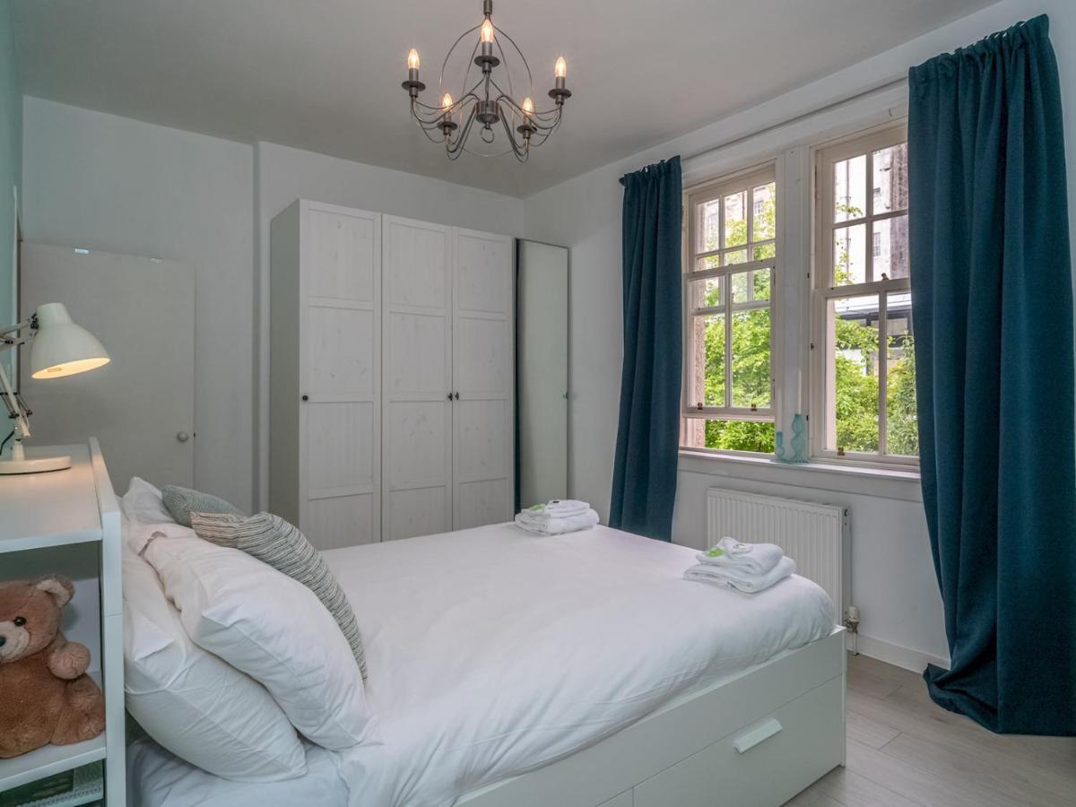 Pass The Keys Central Spacious Flat At Royal Mile Εδιμβούργο Εξωτερικό φωτογραφία