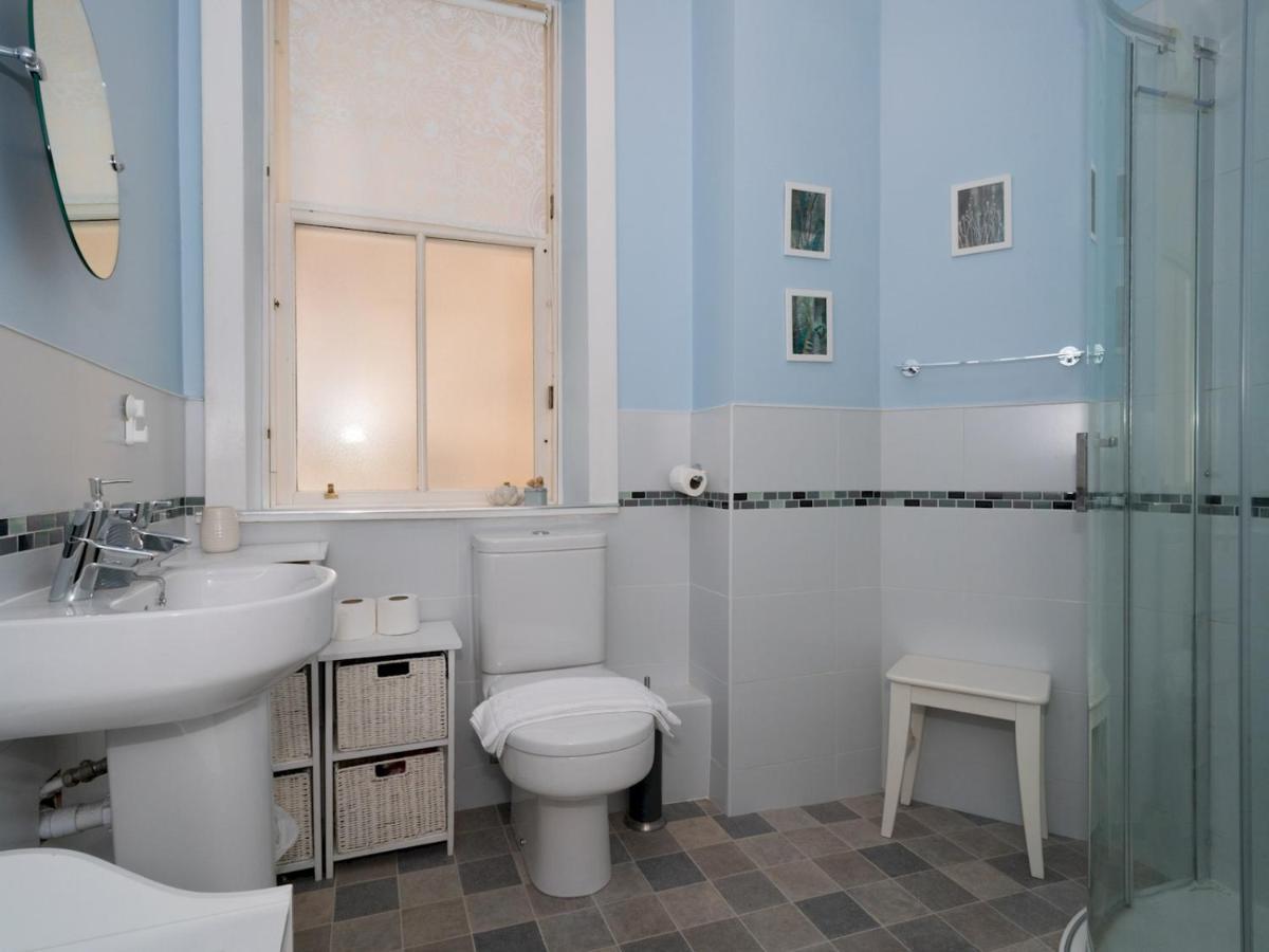 Pass The Keys Central Spacious Flat At Royal Mile Εδιμβούργο Εξωτερικό φωτογραφία